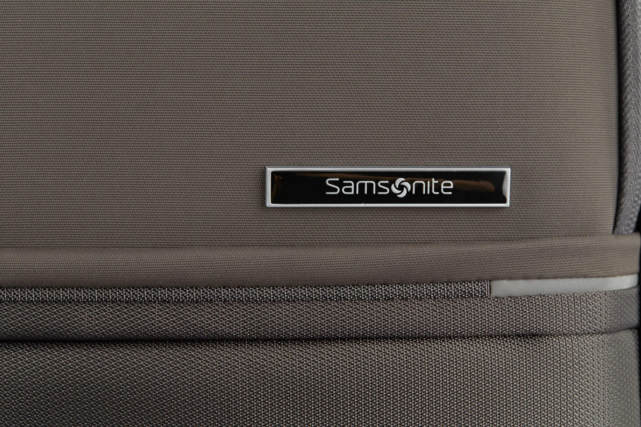 Samsonite - 73HR 55cm Small Suitcase - Platinum Grey